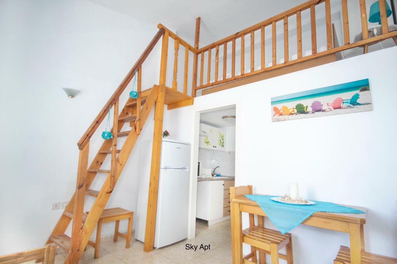 Aello Sea-Seafront Apartments Szkála Fúrkasz Kültér fotó